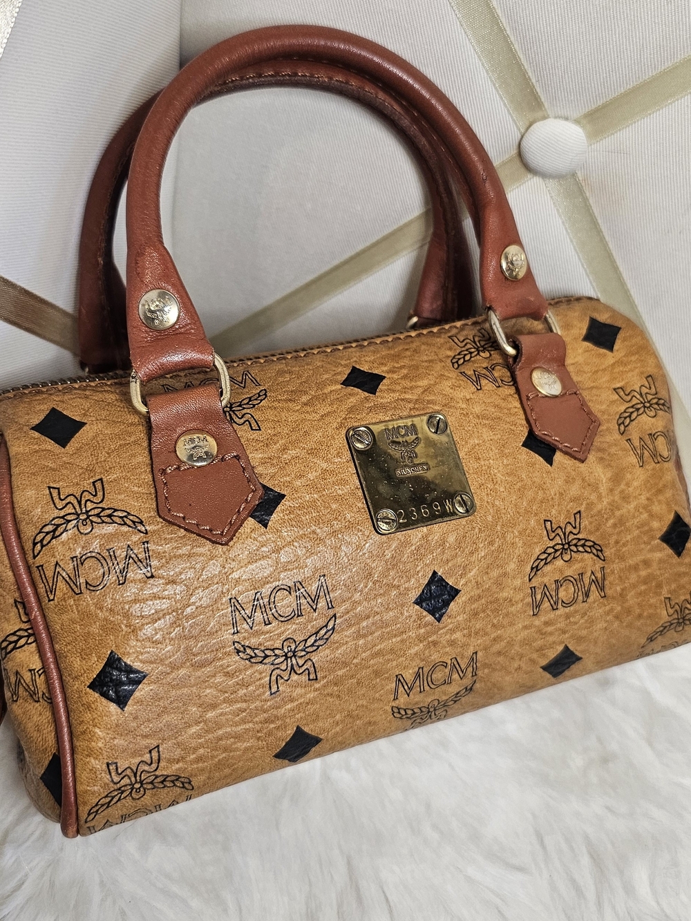 Vintage MCM Mini Boston Barrel Bag - Picture 4 of 11